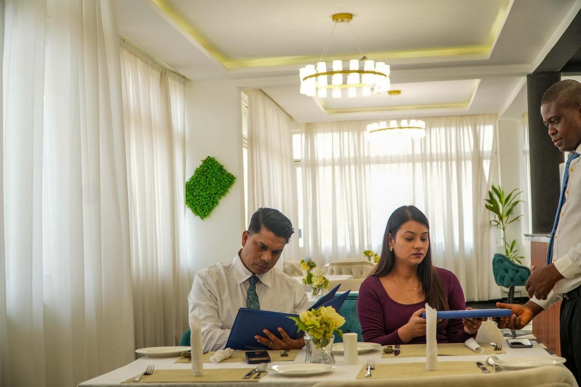 Amor Hotels Abuja Eksteriør bilde